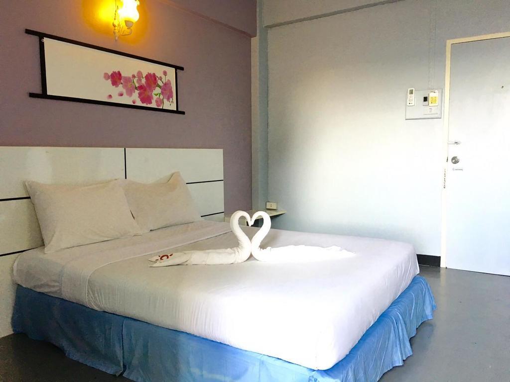 Summer Hotel Phuket Exterior photo